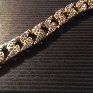 18k Cuban Link Bracelet